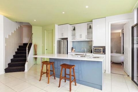 Merlot Verdelho Townhouses - Accommodation QLD 2