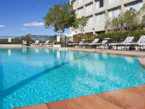 Mercure Sydney Parramatta - Accommodation QLD 0