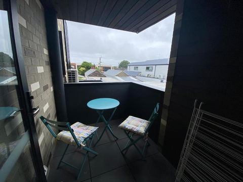 Modern 1 Bedroom Apartment In Brunswick East Near CBD - Accommodation QLD 2