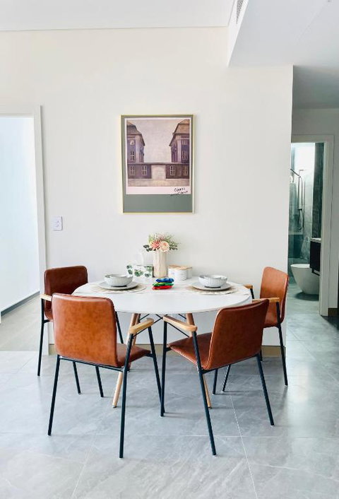 Modern Apartment St Leonards - Accommodation QLD 3