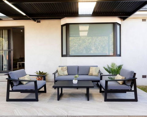 Modern Home In The Heart Of Bankstown - Accommodation QLD 1