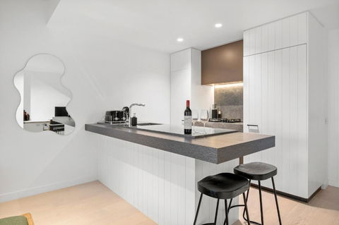 Modern, Luxury Oasis - Accommodation QLD 1