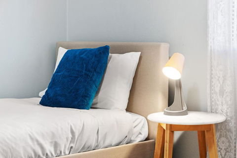 Modern Private Single Room - Centrally Located At Liverpool - Shared Bathroom - Accommodation QLD 1