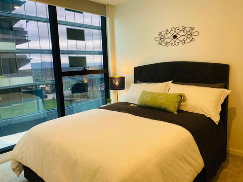 Moody Moon Apartment @ Sky Garden - Glen Waverley - Accommodation QLD 1