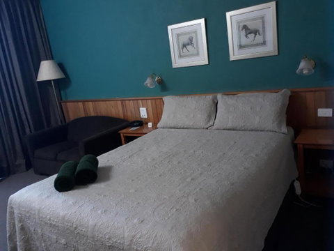 Moe Motor Inn - Contactless 24 Hour Checkinn Available - Accommodation QLD 1