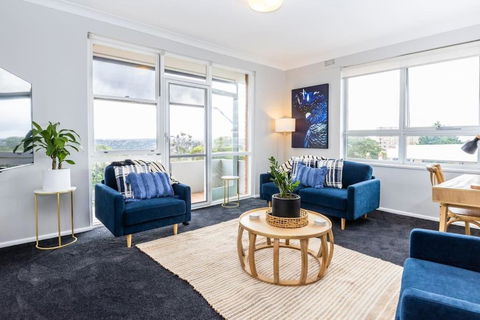 Mosman Views, 2bed, Parking, 15min Walk To Beach - Accommodation QLD 0