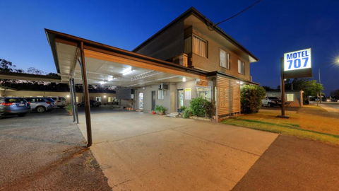 Motel 707 - Accommodation QLD 2