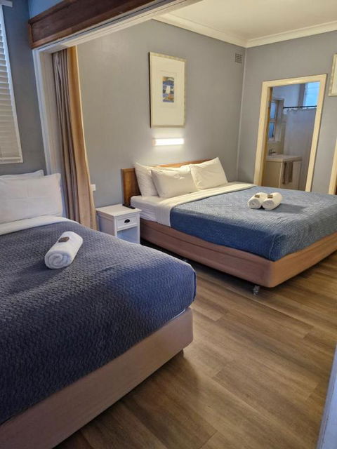 Mount View Motel - Accommodation QLD 3