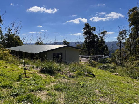 Mountain Tranquility - Accommodation QLD 0