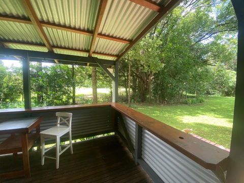 Nature Cradled Retreat - Accommodation QLD 1
