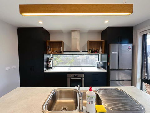 New Kingston Trampoline House - Accommodation QLD 3