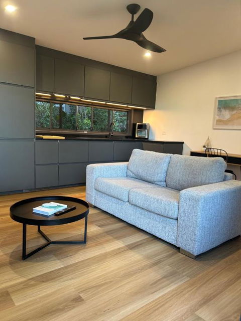 New - Our Treehouse Near Alex Beach - Accommodation QLD 3