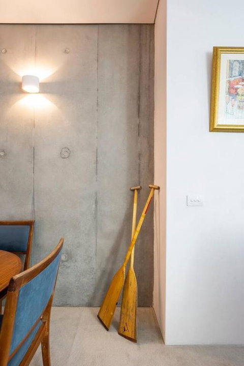 New York Warehouse Style In A Modern Passive House - Accommodation QLD 3