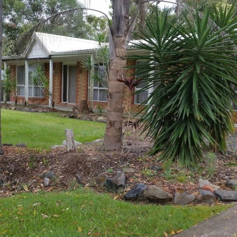 Newly Renovated & Quiet Area - Accommodation QLD 0