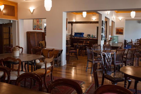 Northern Arts Hotel - Accommodation QLD 0