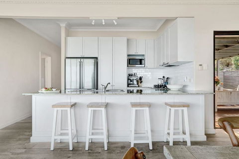 Newport Surf Break - Accommodation QLD 3