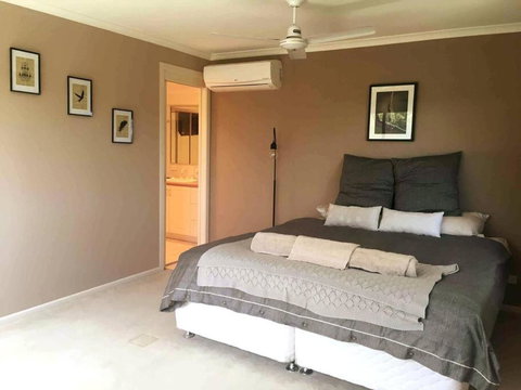 Noosa Hinterland Acreage Close To The Beach - Accommodation QLD 1