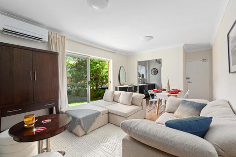 Northern Beaches Garden Hideaway - Accommodation QLD 3