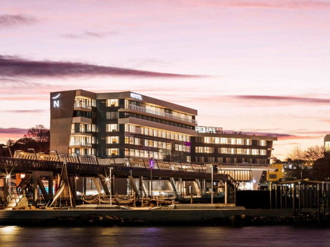 Novotel Devonport - Accommodation QLD 3