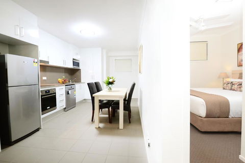 Oaks Moranbah Suites - Accommodation QLD 3