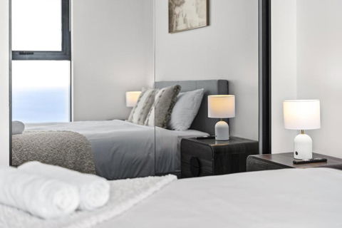 OCEAN Views In Beachside 2-Bedroom Unit - Q Stay - Accommodation QLD 2