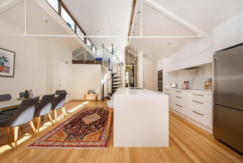 Oh So Collingwood - Accommodation QLD 1