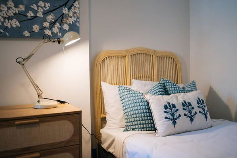 OnceUp A BlueMoon Terrace Nr CBD - Accommodation QLD 1