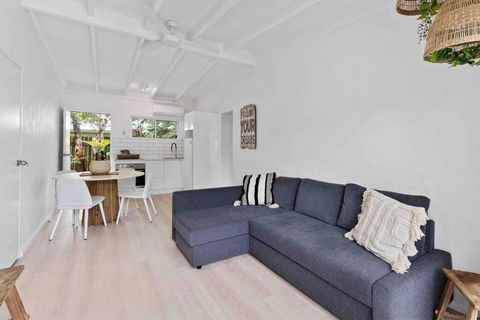 PA2 Stunning Sunshine Beach Apt Pets Welcome - Accommodation QLD 0