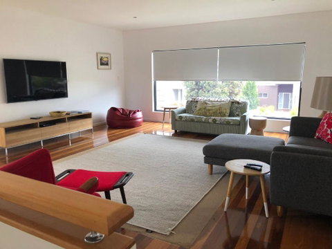 Pacific Paradise - Accommodation QLD 1