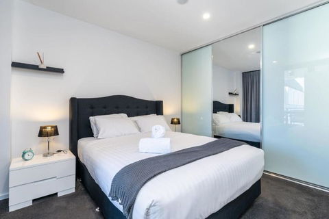 Park Avenue Apt In The Heart Of The City - Accommodation QLD 0