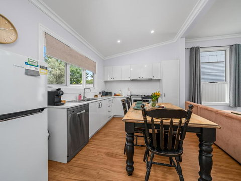 Palm Cottage - Accommodation QLD 2