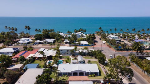 Palm View Holiday Apartments - Accommodation QLD 2