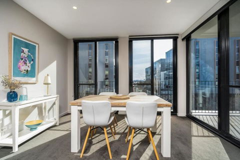 Paradise In Popular Pier Complex Apt - Kingston - Accommodation QLD 3