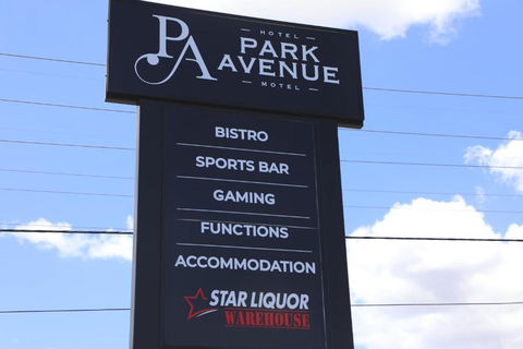 Park Avenue Hotel Motel - Accommodation QLD 0