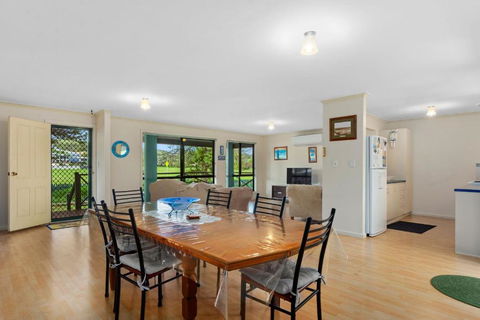 Pascalinga 38 Carrickalinga Road - Accommodation QLD 3
