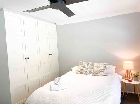 Peaceful Merewether Family Home - Accommodation QLD 0