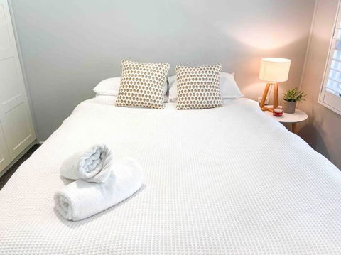 Peaceful Merewether Family Home - Accommodation QLD 3