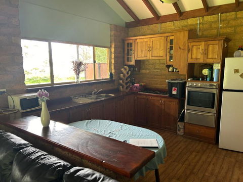 Peacock - Accommodation QLD 1