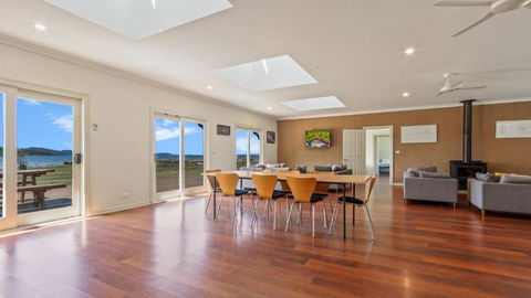 Peninsula At Metung - Access By Boat Only - Accommodation QLD 2