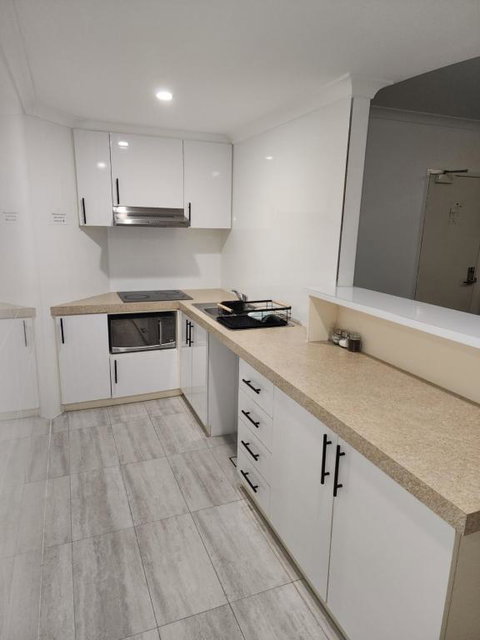 PERTH CBD APARTMENTS - Accommodation QLD 3