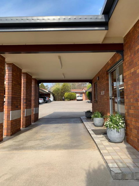 Peter Allen Motor Inn - Accommodation QLD 1