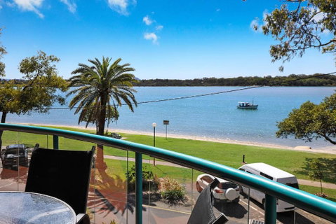 PICNIC7- PICTURE PERFECT PICNIC POINT - Accommodation QLD 1