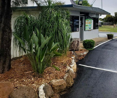 Pioneer Caravan Park - Accommodation QLD 0