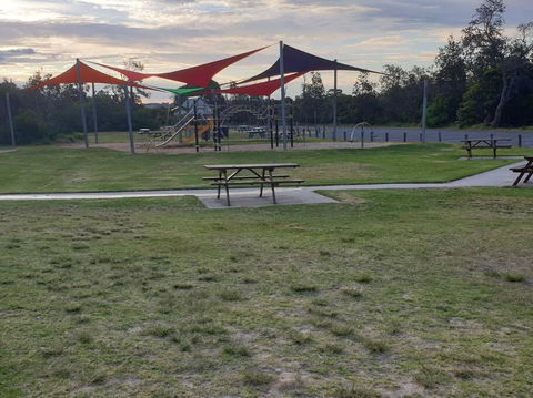 Play@Lakes - Accommodation QLD 3