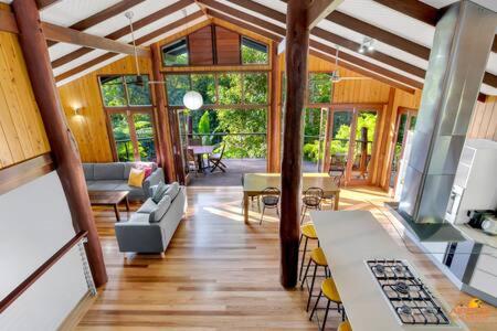 Pole Home In Paradise @ Kuranda - Accommodation QLD 2