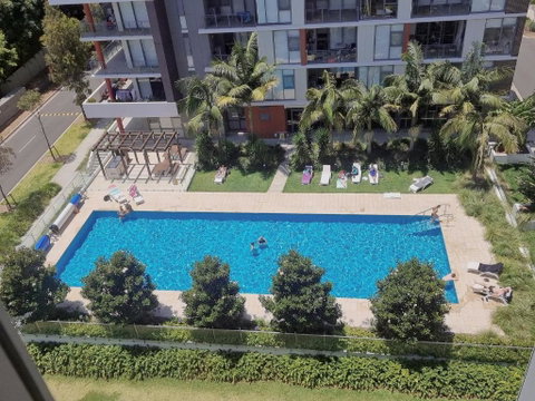 Pool View Of Marquarie Park Paradise - Accommodation QLD 3
