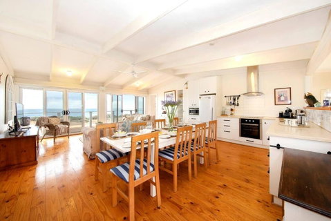 PORT WILLUNGA DREAMING A Beach Front Experience - Accommodation QLD 0