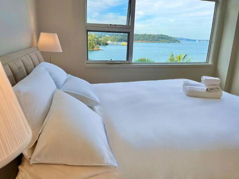 RAG05 - Mosman Exclusive Waterfront Luxury Living - Accommodation QLD 1