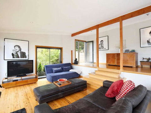 Postcards From The Edge - Accommodation QLD 1