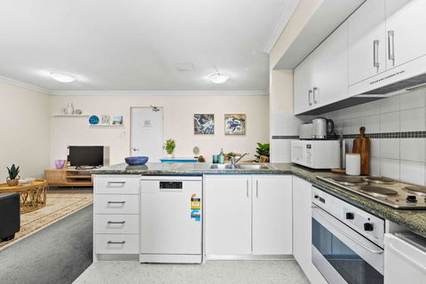 Prime Perth Apartment - Accommodation QLD 3